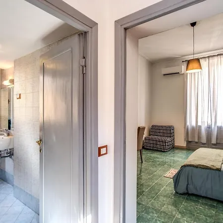 Apartment Residenza Regina Rome