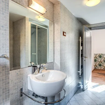 Residenza Regina Apartment
